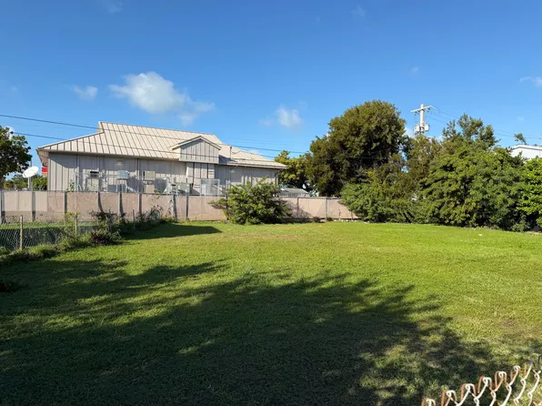 2 Dolphin Rd, Key West, FL 33040