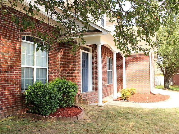 3rd image of 104 Greer Cir