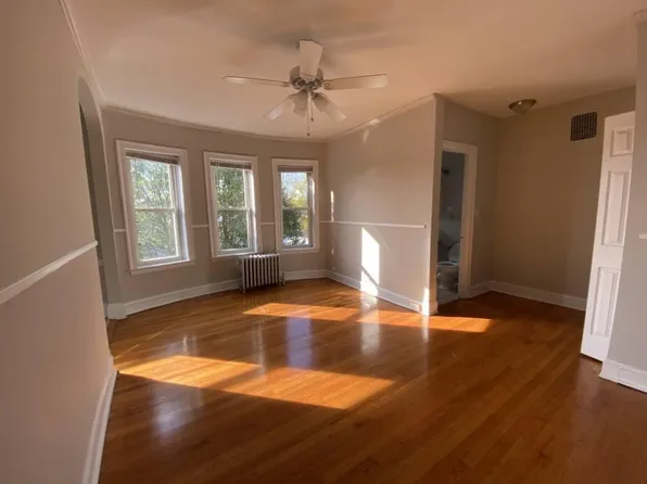 1261 W Argyle, 1261 W Argyle St APT 105, Chicago, IL 60640