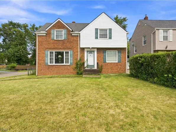 13577 Cedar Rd, University Heights, OH 44118