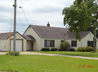 14808 Old Highway Rd, Dubuque, IA 52002