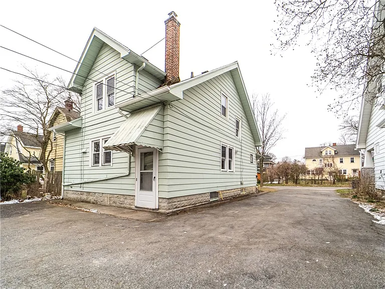 38 Elgrove Rd — Photo 26