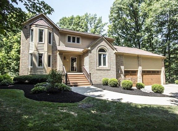 2nd image of 3298 Glen Oaks Ct
