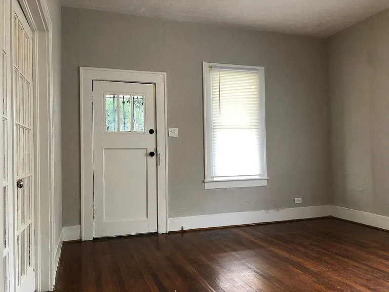 1132 W Cavalcade St — Photo 4