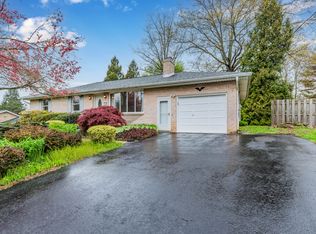 15 S Ridge Rd, Boiling Springs, PA 17007