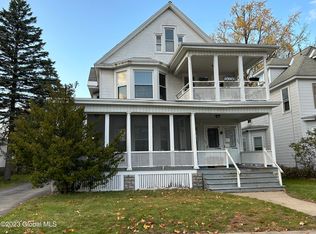 1047 Waverly Pl, Schenectady, NY 12308