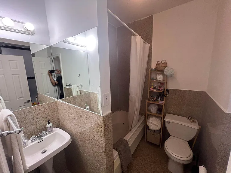 113 W 106th St #2C — Photo 12