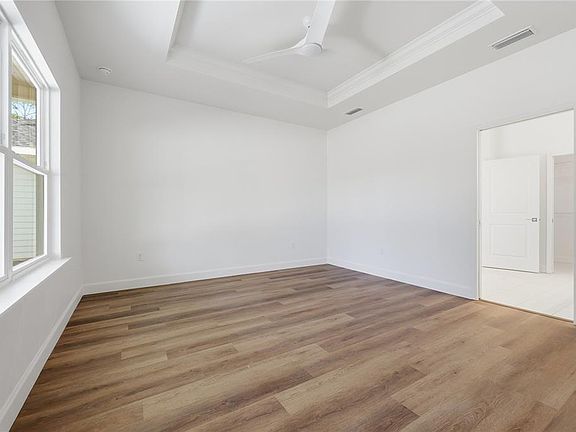 5th image of 1072 SW 67th Way