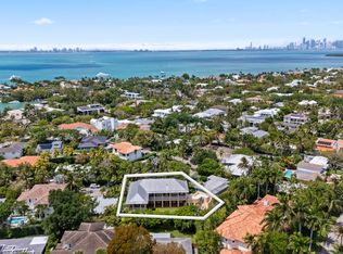 685 Harbor Ln, Key Biscayne, FL 33149