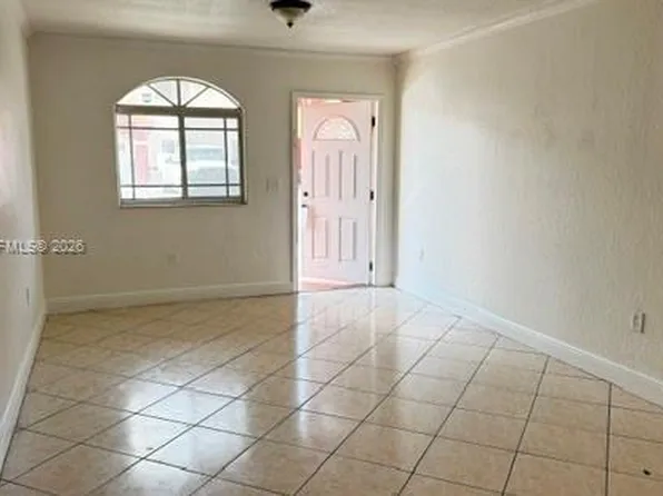 11051 W Okeechobee Rd Unit 101, Hialeah Gardens, FL 33018