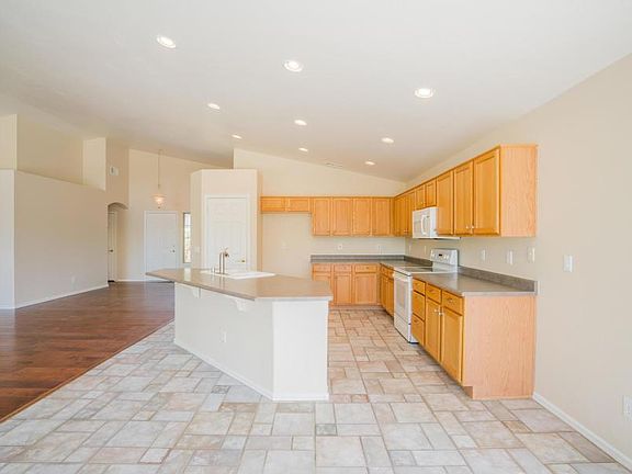 4th image of 13473 W Port Au Prince Ln
