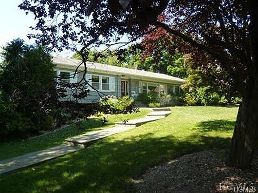 2nd image of 15 Orchard Dr