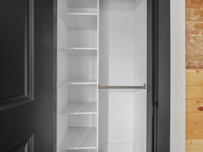 14 Westervelt Pl #3 — Photo 7