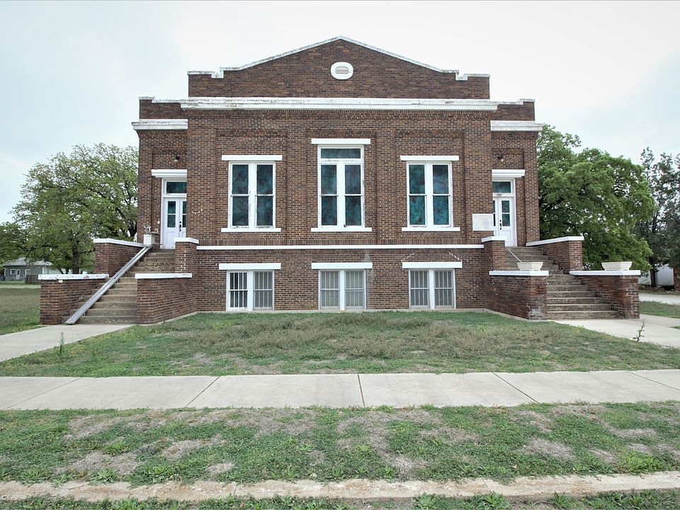 1st image of 200 N Avenue D