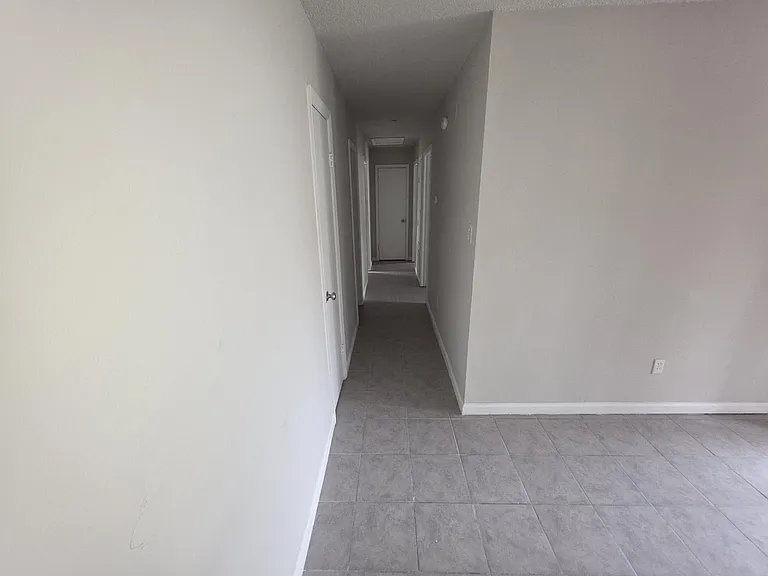 3008 Mistletoe Ave — Photo 6