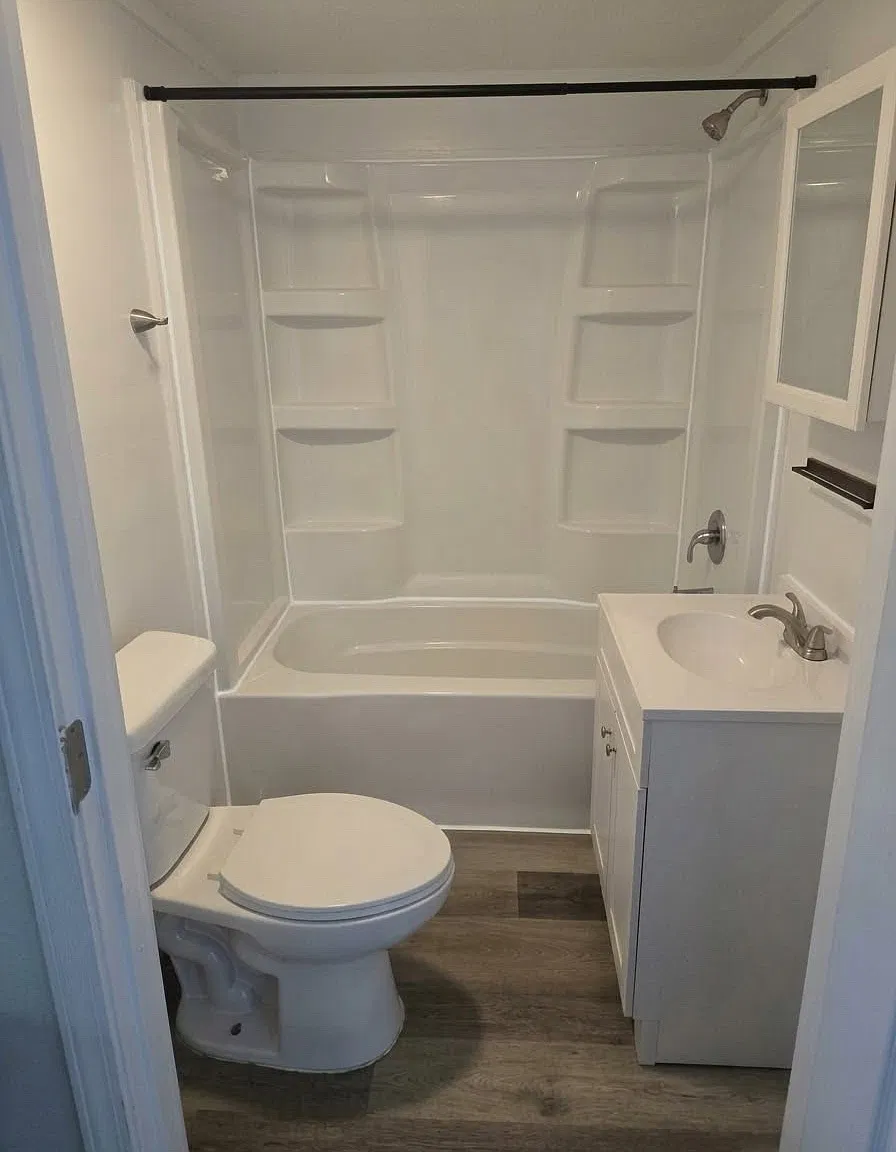 3 bed, 924 sqft, $995 — Photo 4