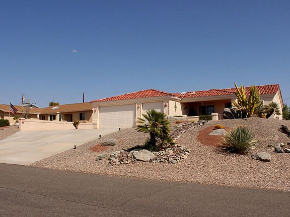 2nd image of 3240 Fountain Palm Dr