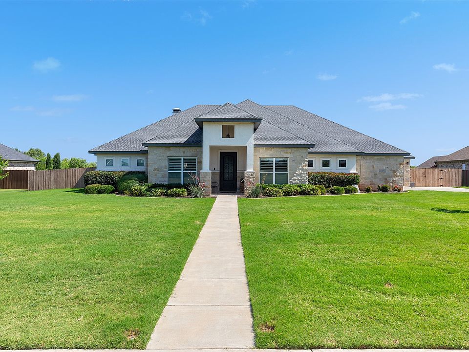 1st image of 218 El Camino Ct