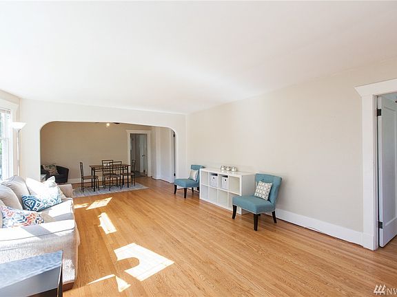 4th image of 2048 NW 61st St Unit A