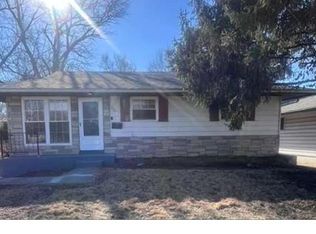 200 Roderick Dr, Saint Louis, MO 63137