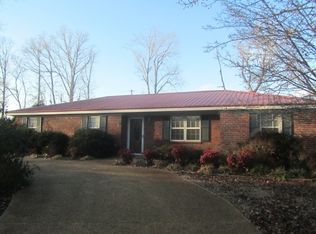427 Hike Dr, Florence, AL 35633