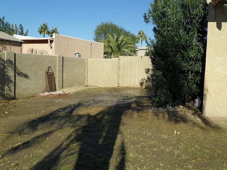 6935 E Hearn Rd — Photo 19