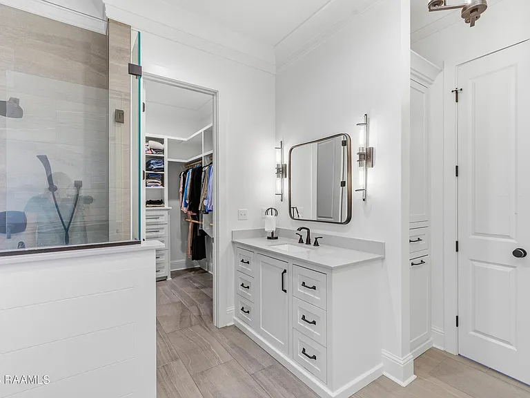 102 Harvest Creek Ln — Photo 25