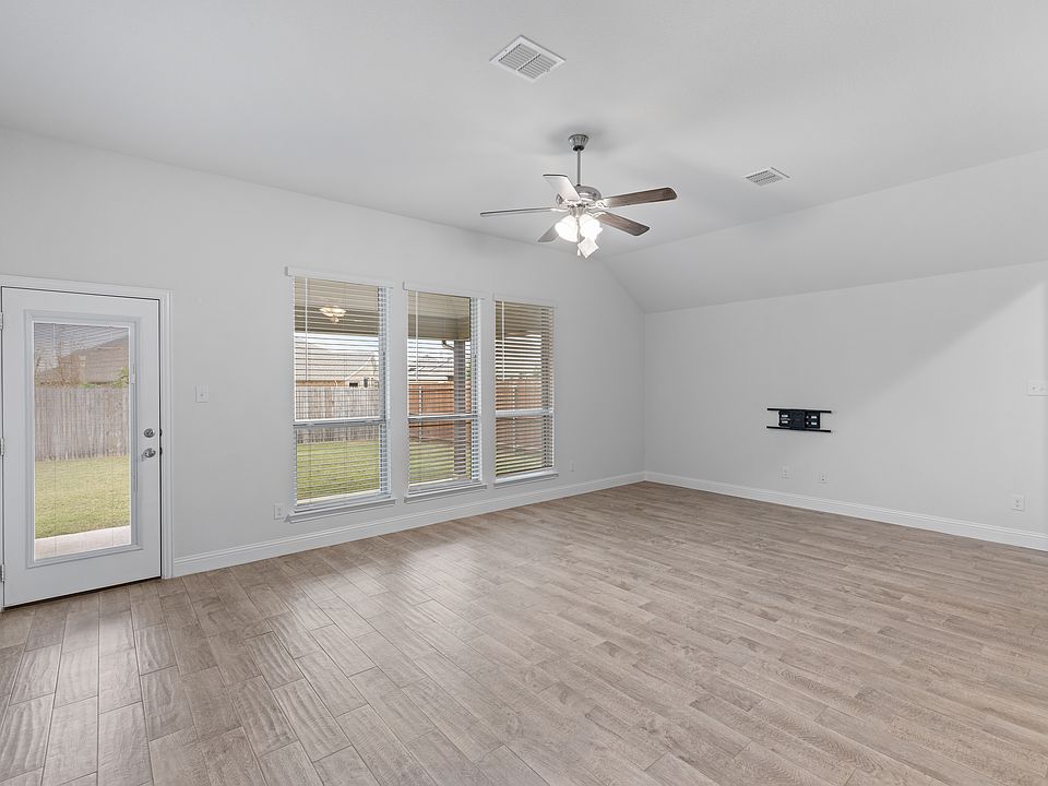 1st image of 6112 Cobbetts Pond Ln