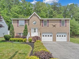 4161 Daugherty Rd, Salem, VA 24153