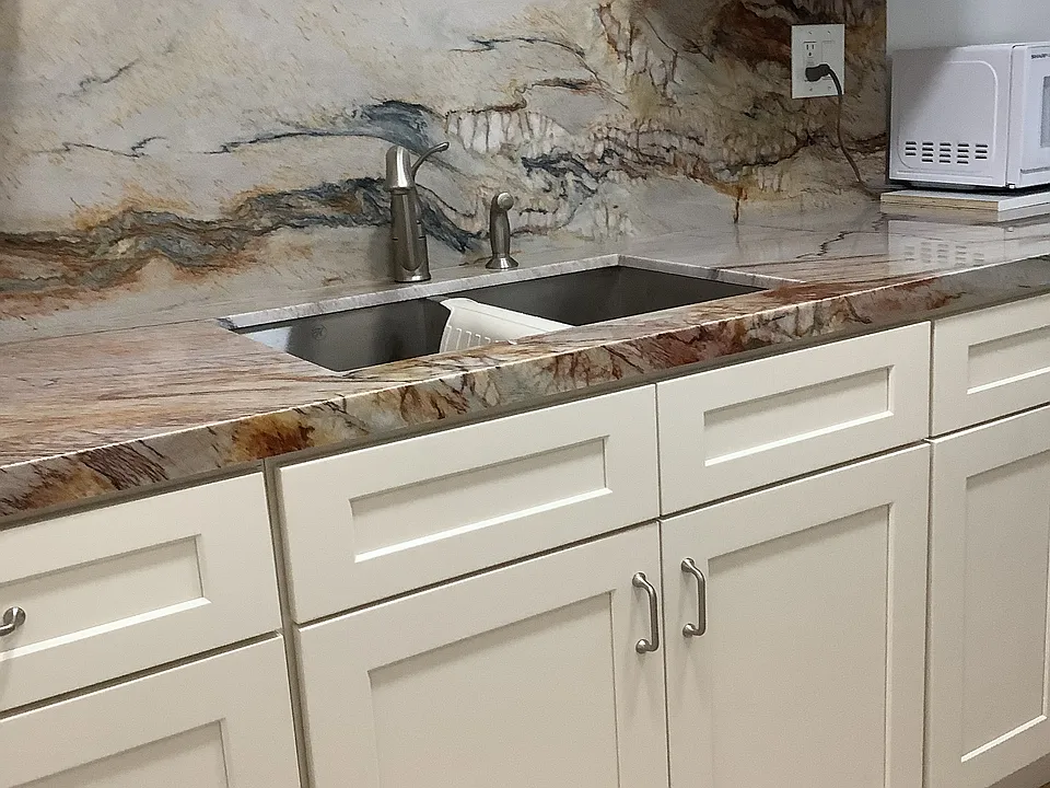 Deep double sink.