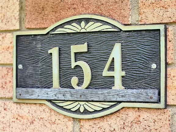 4th image of 154 Hermitage Cir