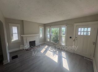 823 Princeton Dr, Dayton, OH 45406