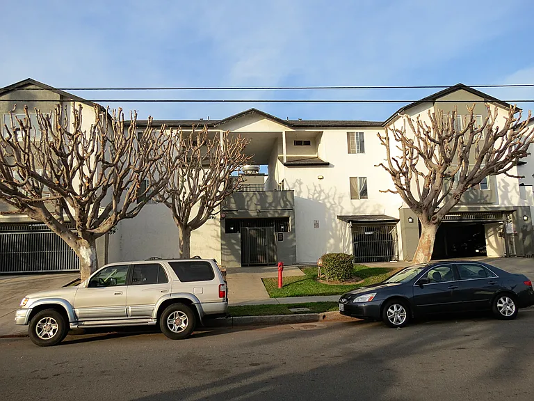 PARK CITY WALK APARTMENTS — Photo 11