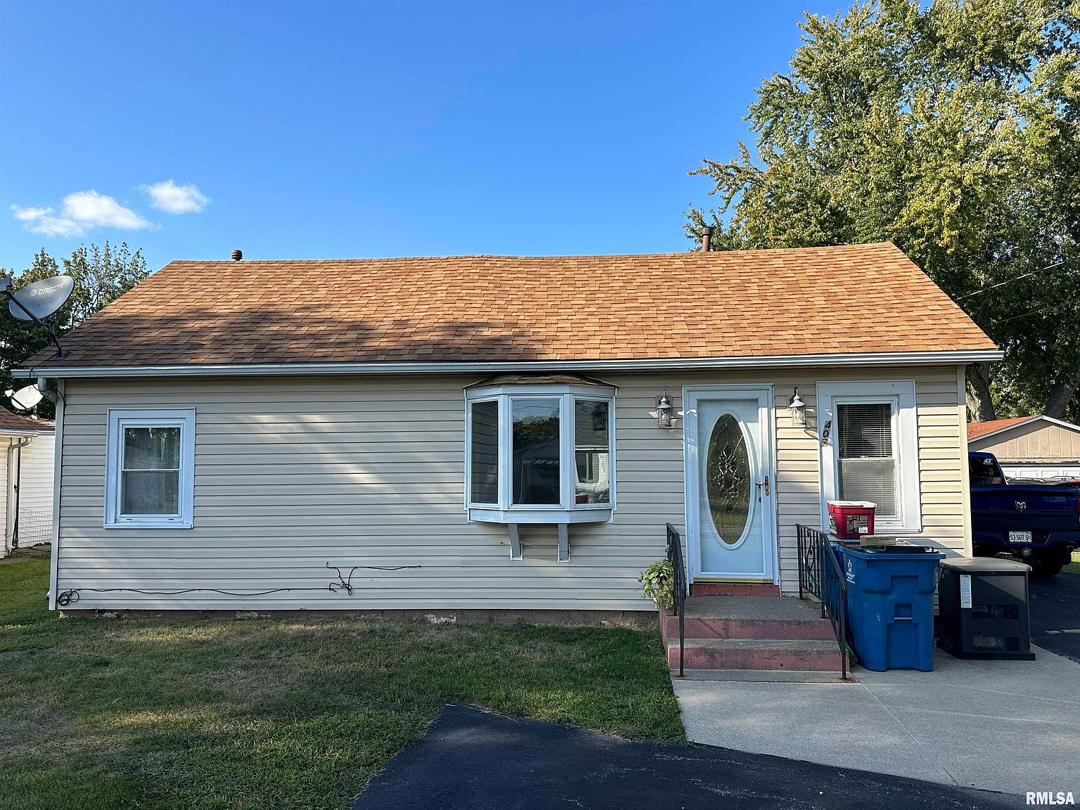 407 8th Ave, Silvis, IL 61282 Zillow