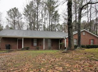 1957 Patterson Cir, Lawrenceville, GA 30044