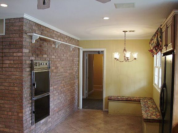5th image of 217 Hermitage Way