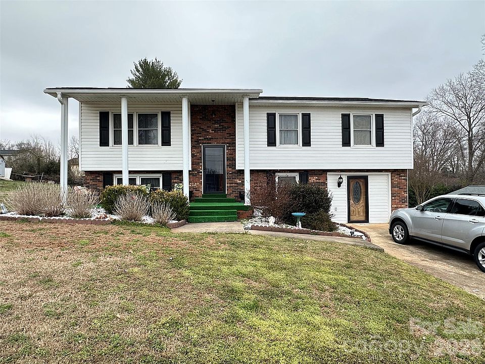 1st image of 408 Cardinal Dr #35