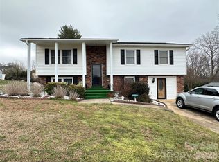 408 Cardinal Dr #35, Newton, NC 28658