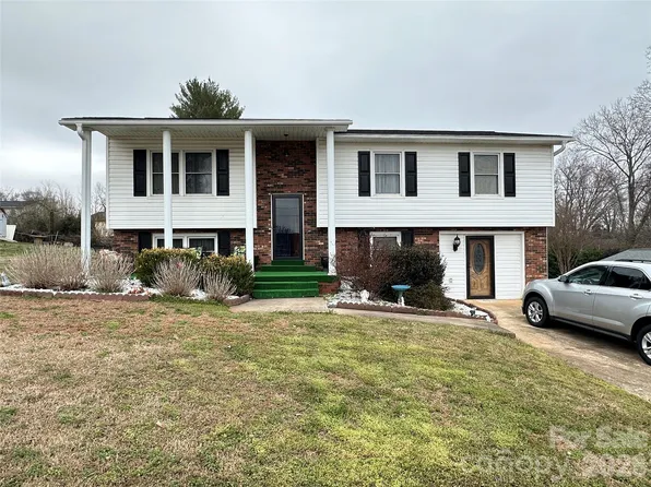 408 Cardinal Dr #35, Newton, NC 28658