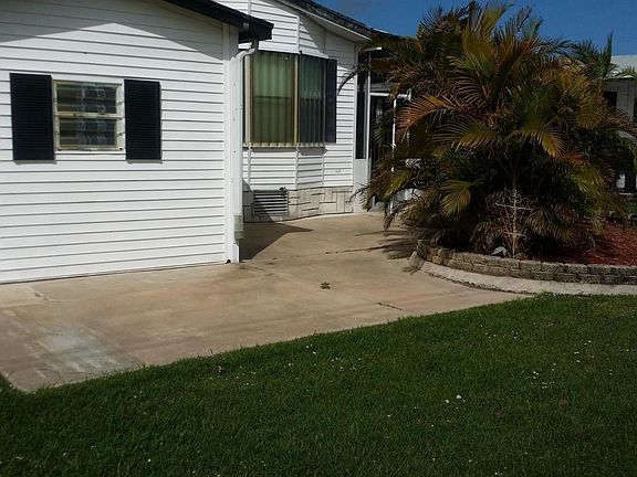 2nd image of 606 Amaryllis Dr