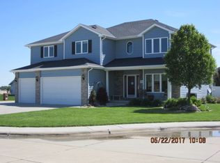 3673 Deerfield Pl, Columbus, NE 68601