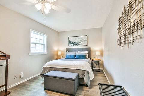 2nd image of 2628 24th St #2