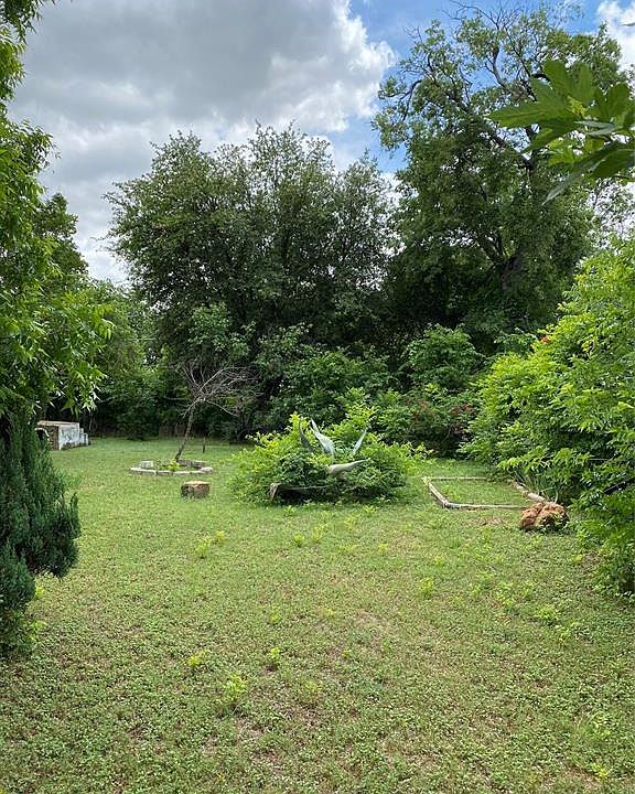 2nd image of 400 E Fogg St Lot 6