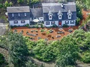 2424 Happy Valley Rd, Roseburg, OR 97471