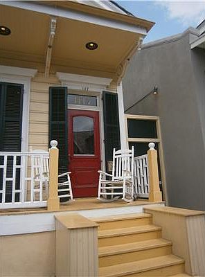 3rd image of 1117 Burgundy St