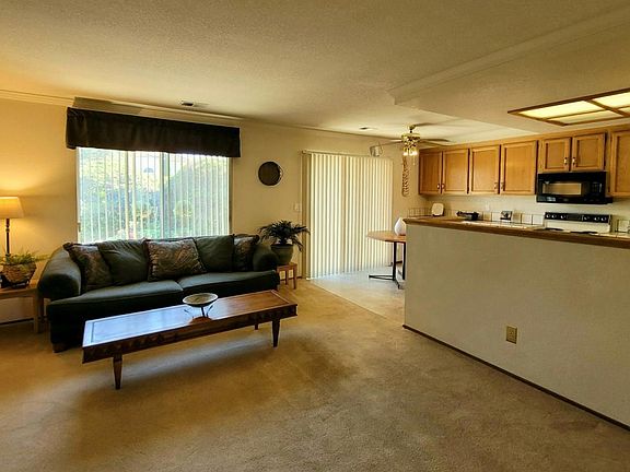 4th image of 360 Fox Hollow Cir