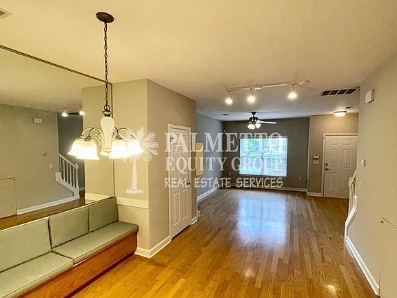 5th image of 3835 Wayfarer Dr