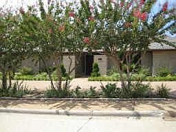 1st image of 5615 Twin Brooks Dr