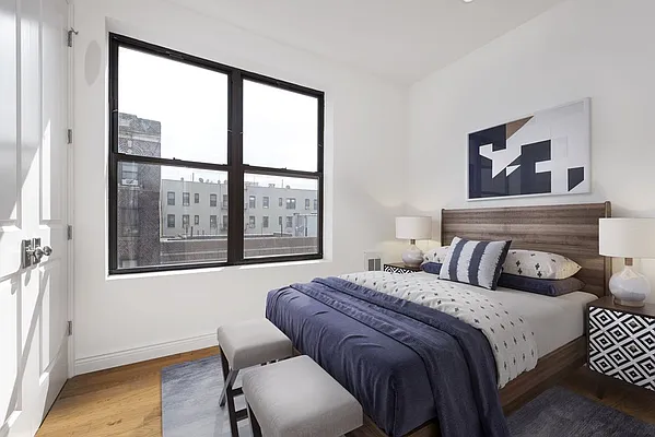 Rented by Bold New York | media 7