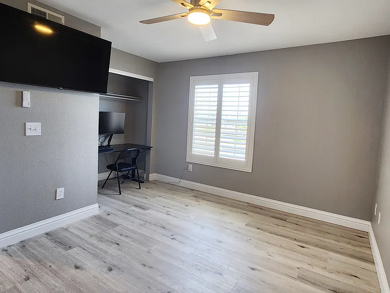 231 W Horizon Ridge Pkwy #1025 — Photo 13